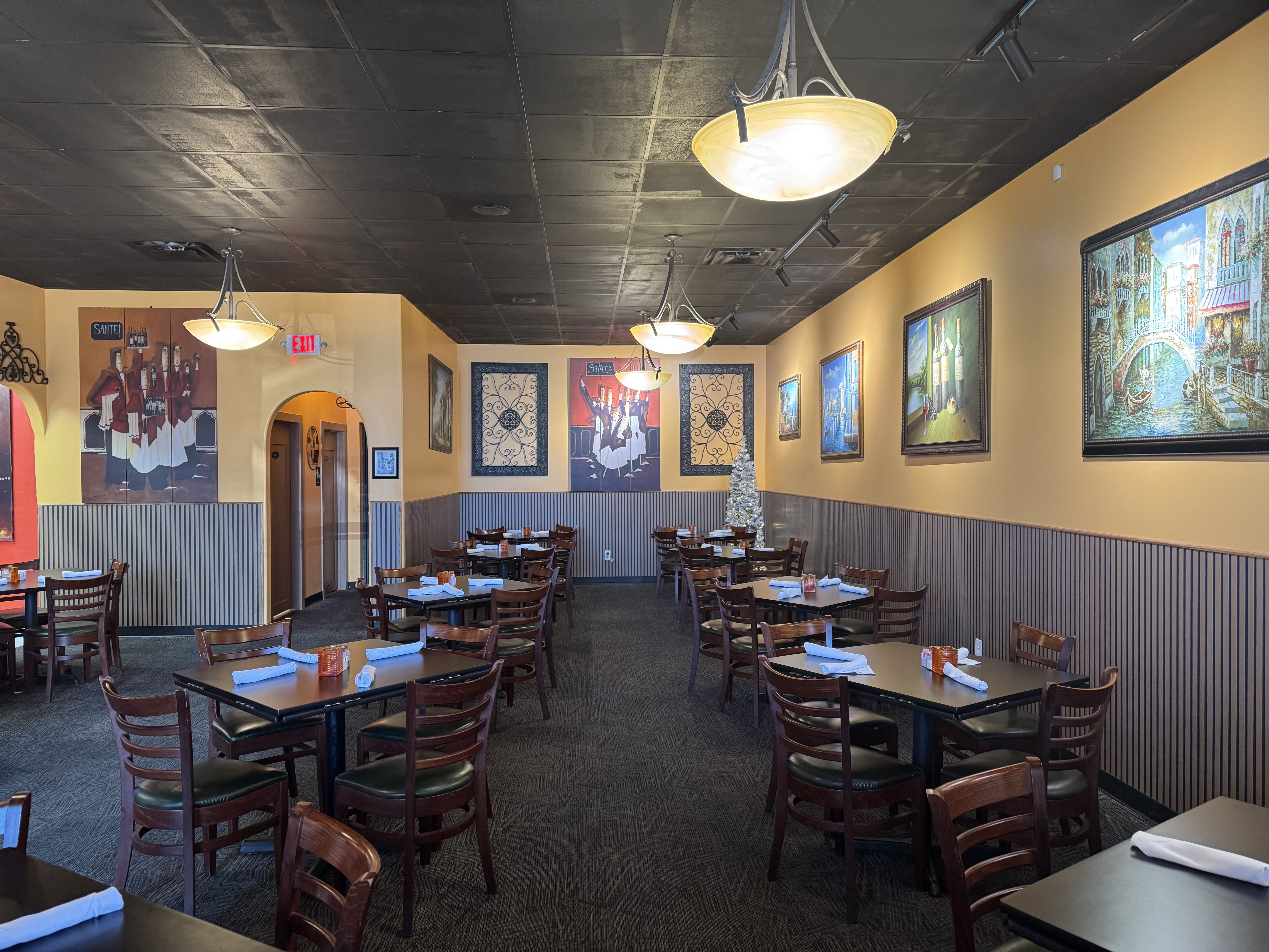 Tuscany Style Dining